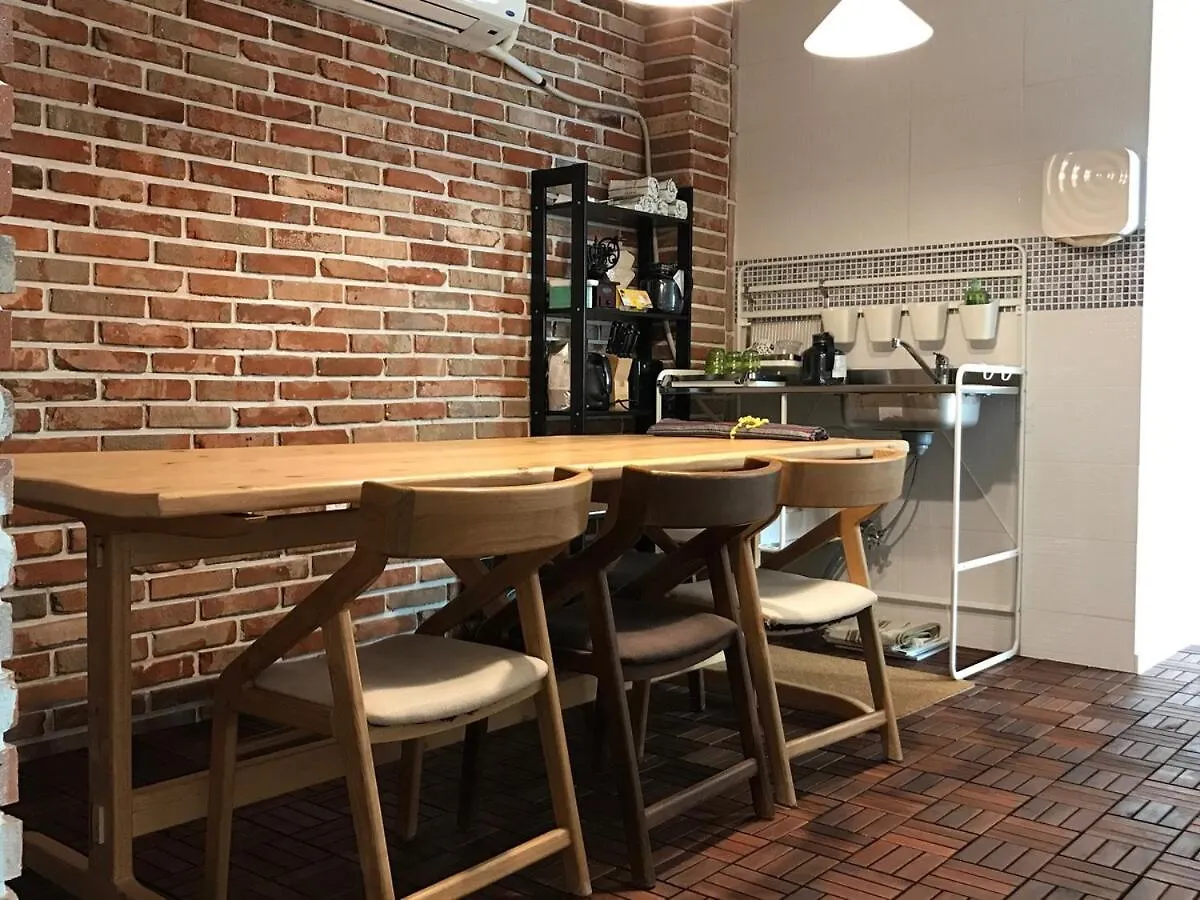 Second Holmes Apartment Jeju 0*,  South Korea