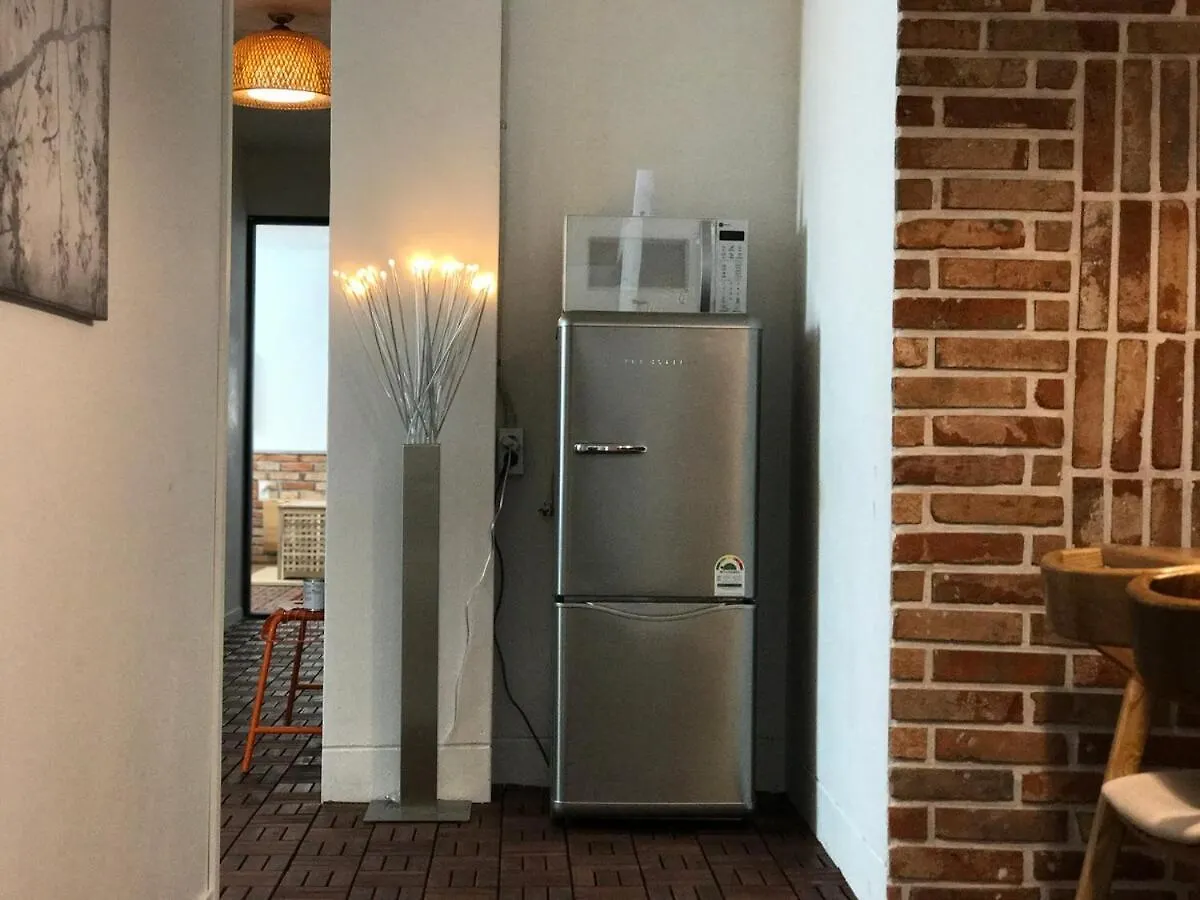 Second Holmes Apartment Jeju